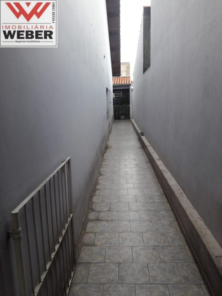 Casa à venda com 2 quartos, 250m² - Foto 16