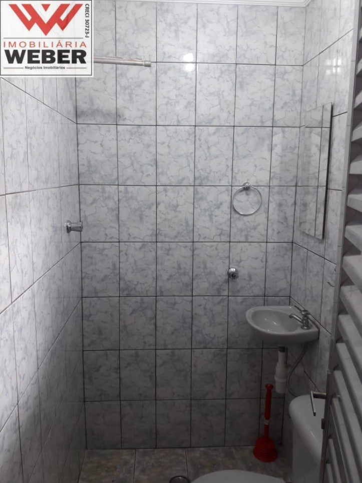 Casa à venda com 2 quartos, 250m² - Foto 18