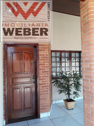 Casa à venda com 3 quartos, 145m² - Foto 2