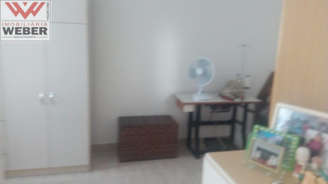 Apartamento à venda com 3 quartos, 96m² - Foto 3