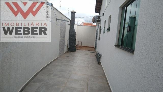 Casa à venda com 2 quartos, 121m² - Foto 1