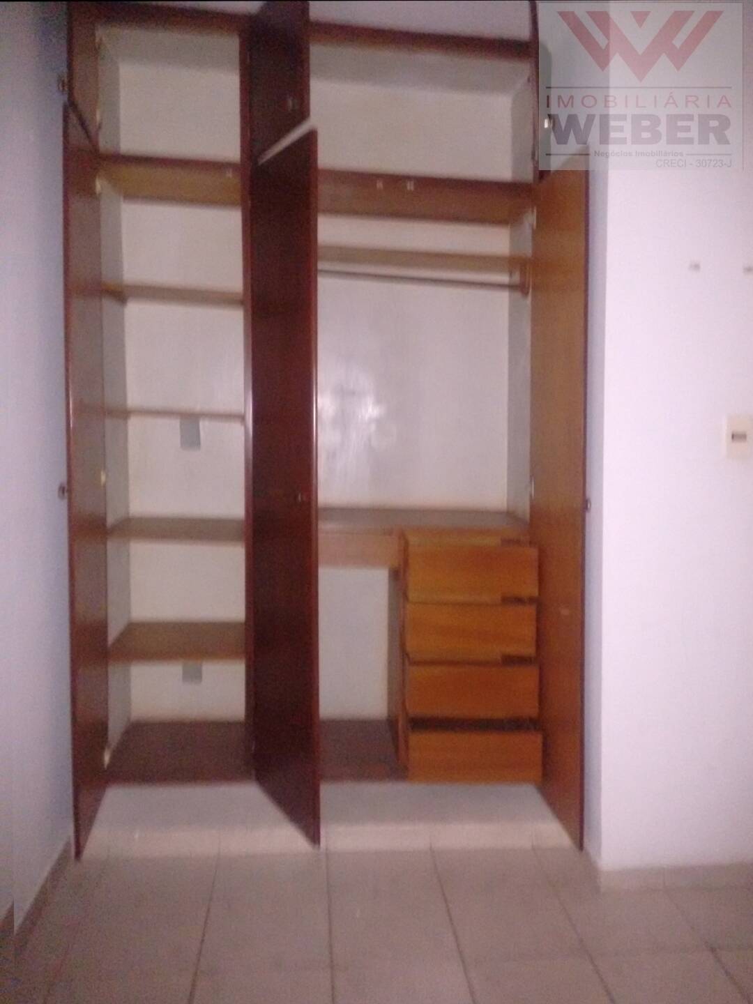 Casa à venda com 3 quartos, 236m² - Foto 16