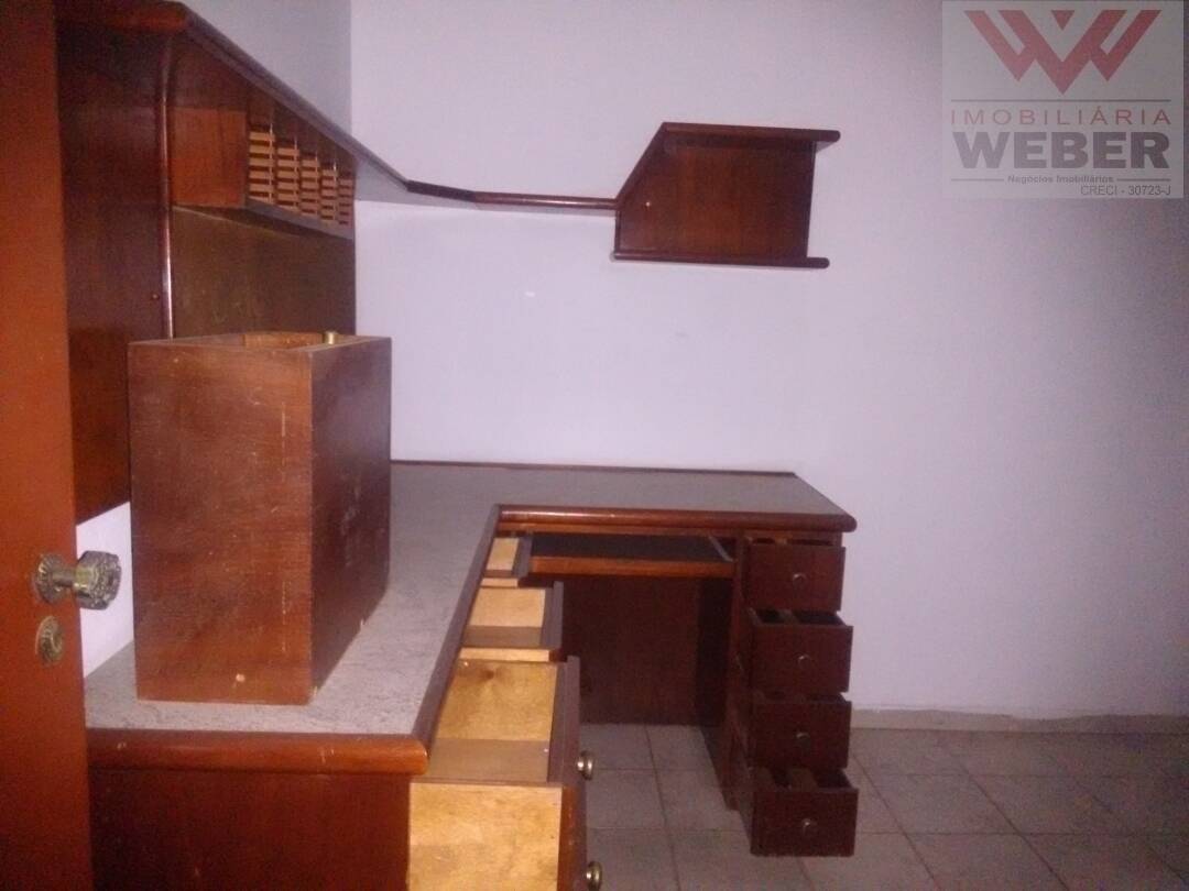 Casa à venda com 3 quartos, 236m² - Foto 14