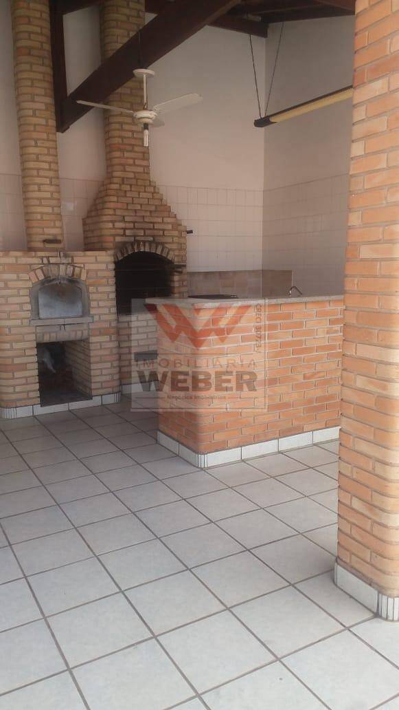 Casa à venda e aluguel com 3 quartos, 230m² - Foto 3