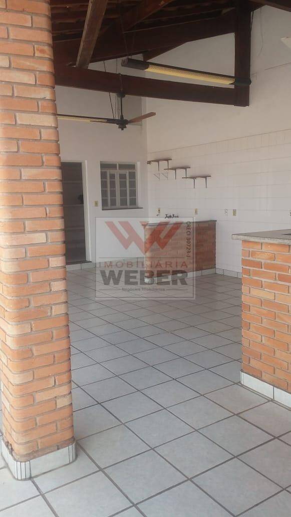 Casa à venda e aluguel com 3 quartos, 230m² - Foto 22