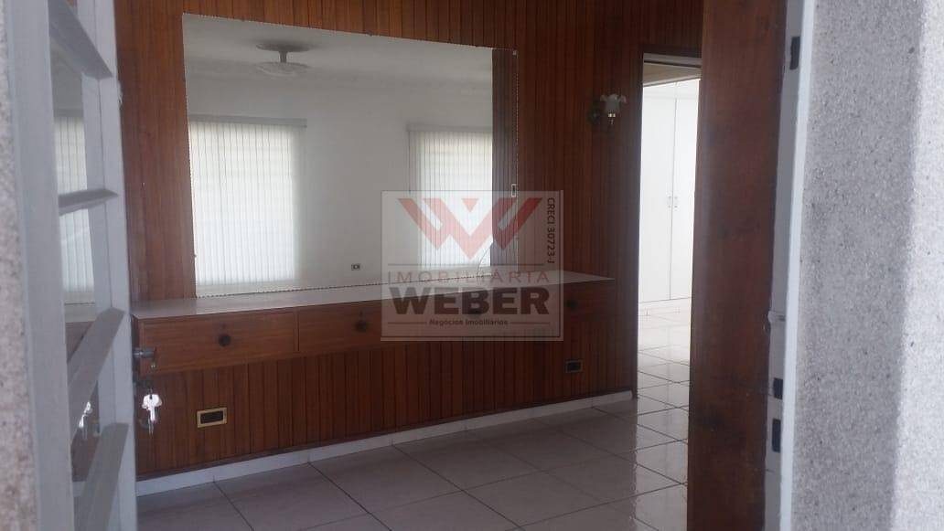 Casa à venda e aluguel com 3 quartos, 230m² - Foto 13