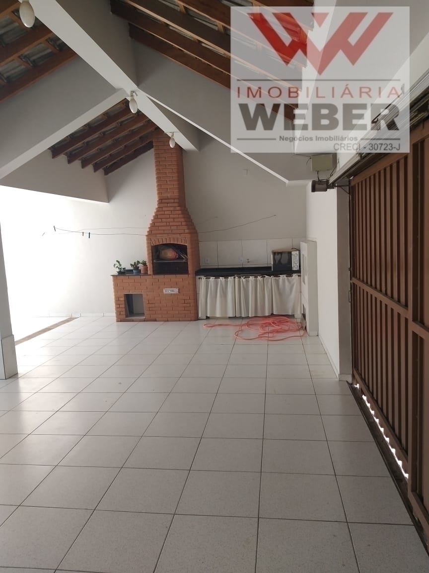 Casa à venda com 3 quartos, 300m² - Foto 5