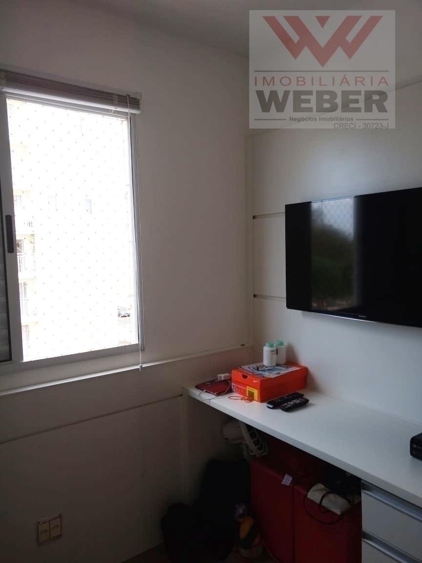 Apartamento à venda com 2 quartos, 65m² - Foto 17