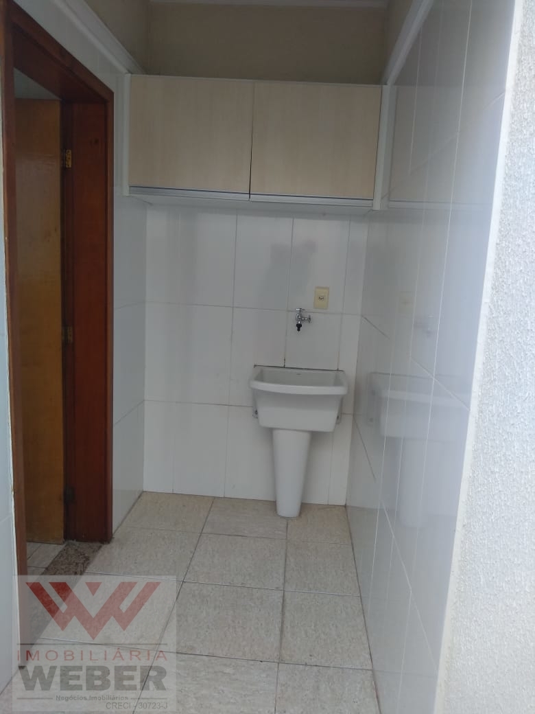 Casa à venda com 3 quartos, 110m² - Foto 7