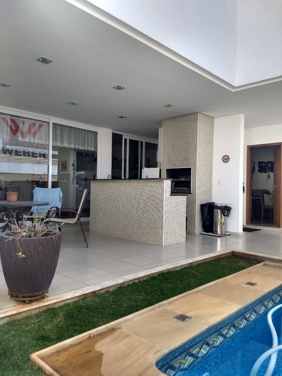 Casa à venda com 3 quartos, 292m² - Foto 5