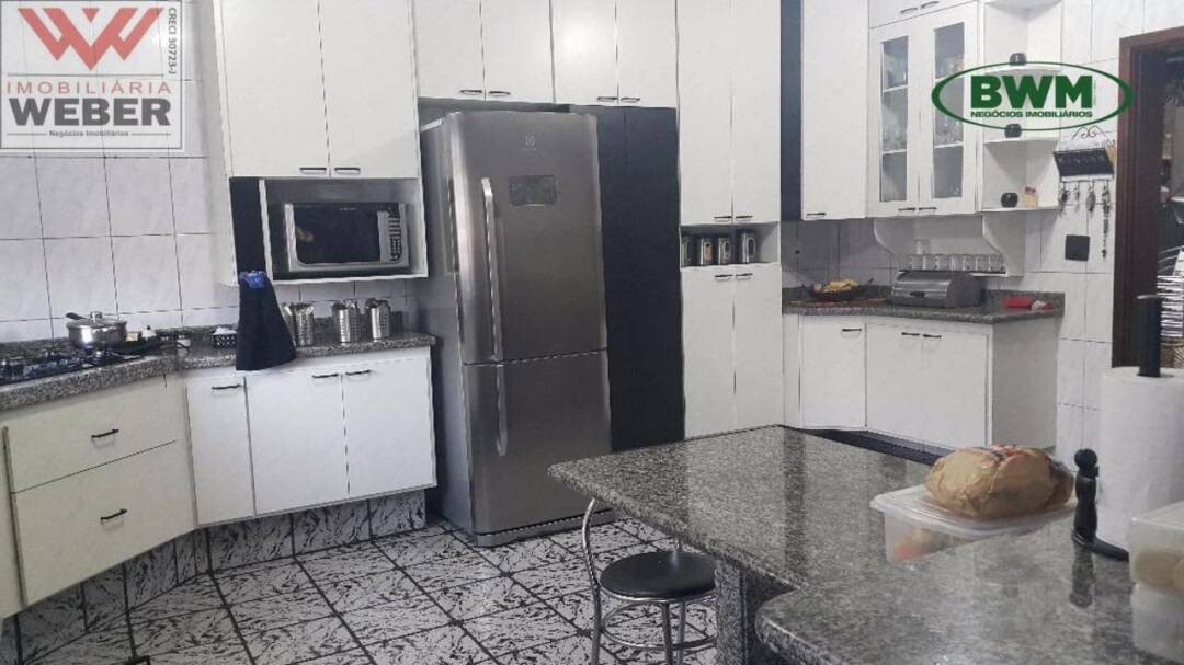 Casa à venda com 5 quartos, 417m² - Foto 6