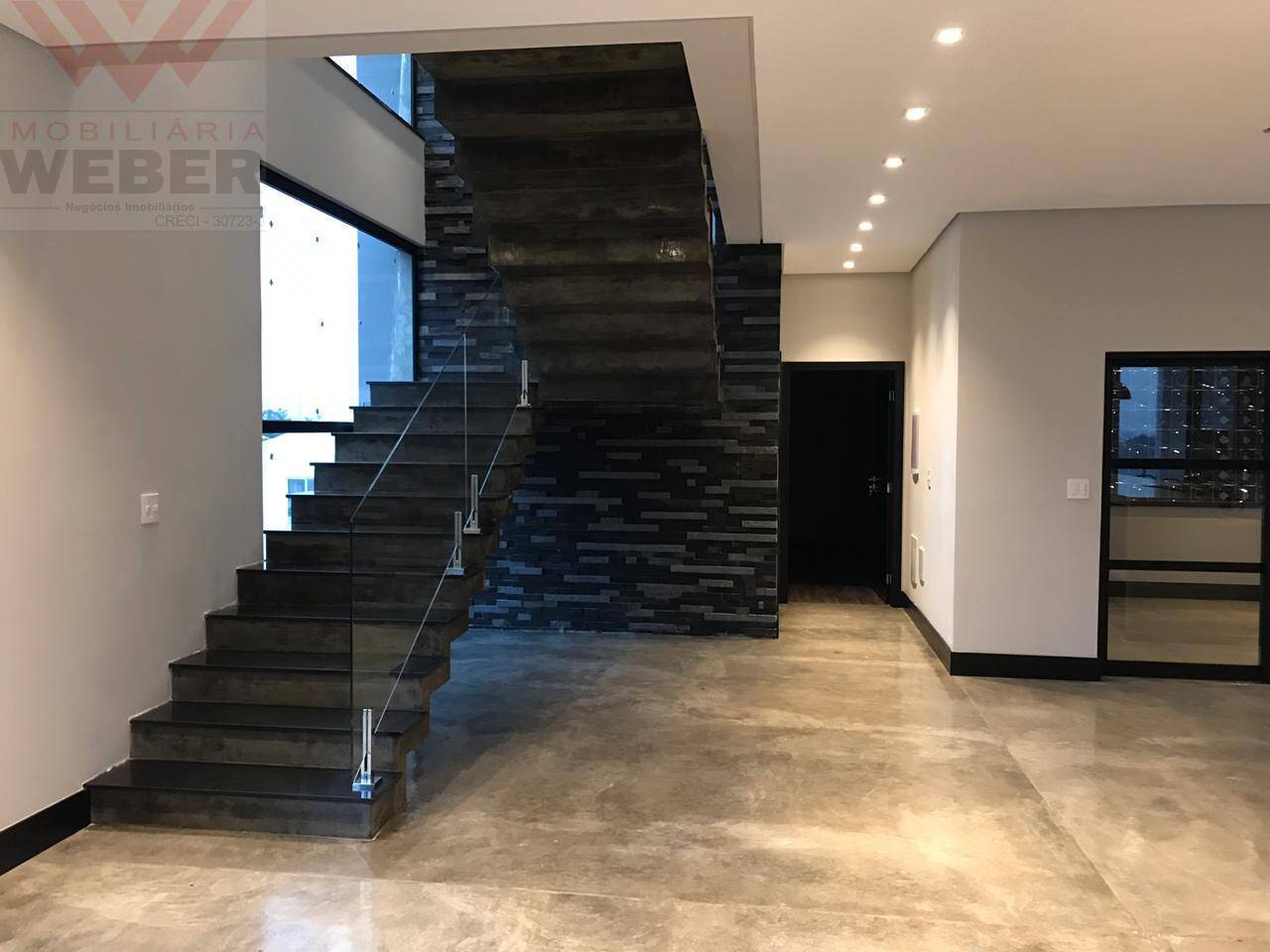 Casa à venda com 4 quartos, 450m² - Foto 3