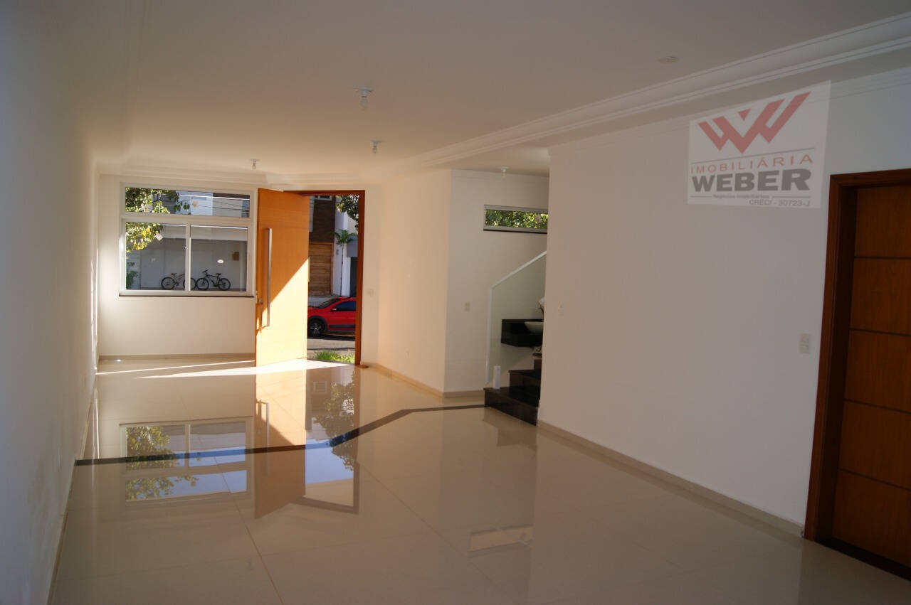 Casa à venda com 3 quartos, 280m² - Foto 9