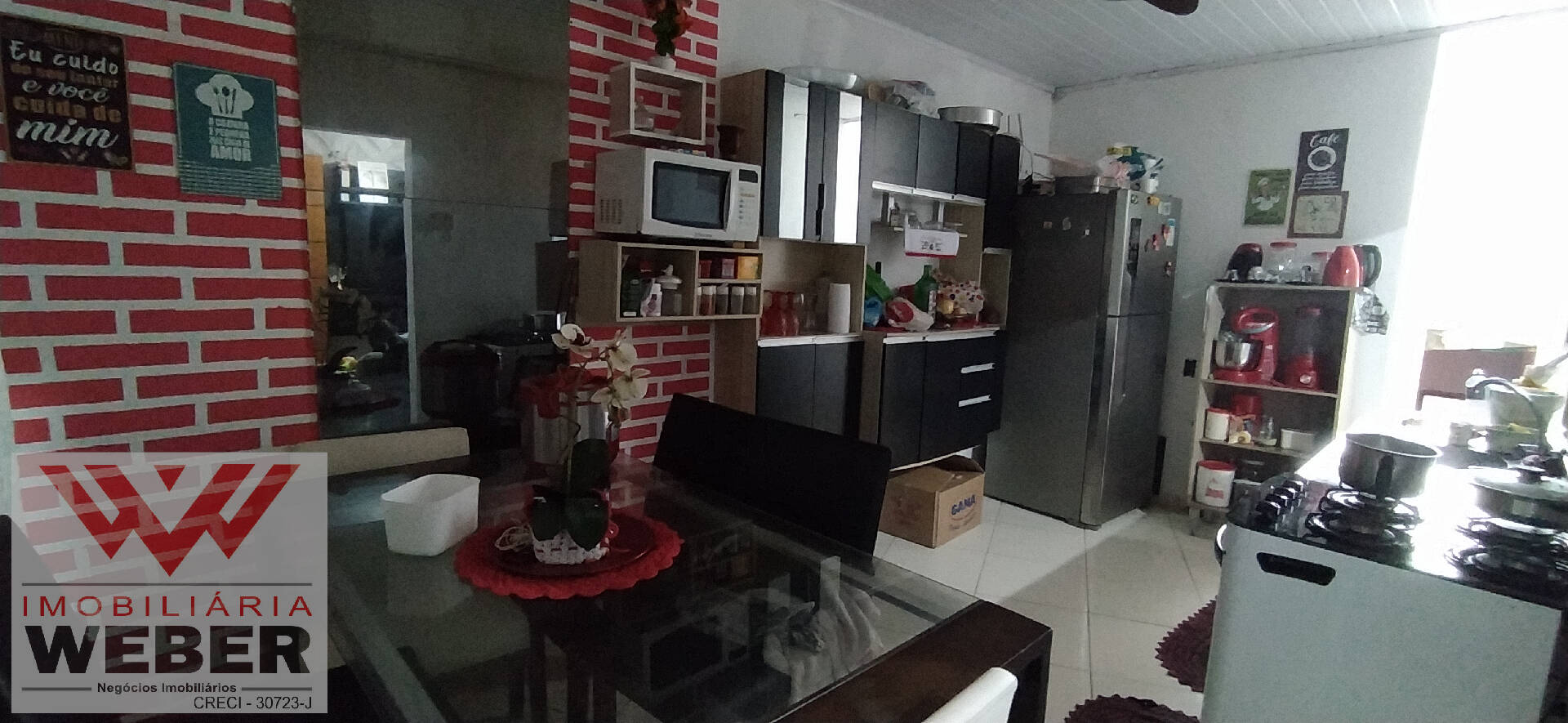 Casa à venda com 2 quartos, 90m² - Foto 1