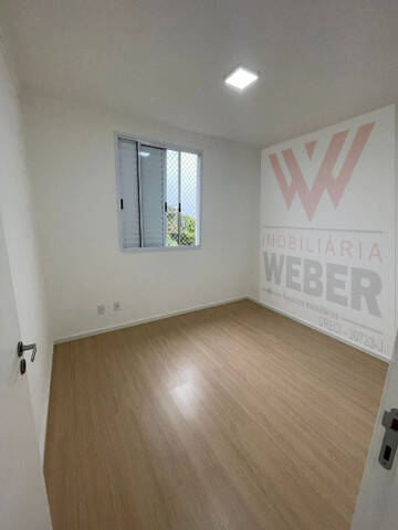 Apartamento à venda com 2 quartos, 45m² - Foto 2