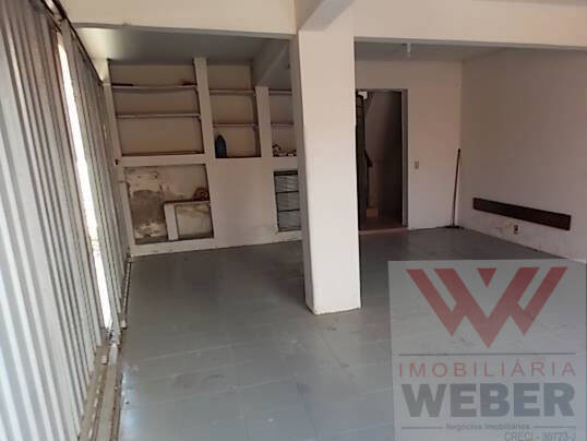 Sobrado à venda com 3 quartos, 220m² - Foto 2