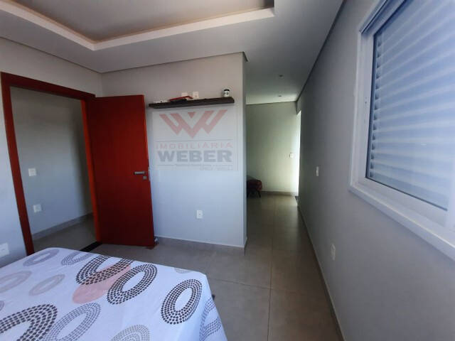 Casa à venda com 3 quartos, 180m² - Foto 4