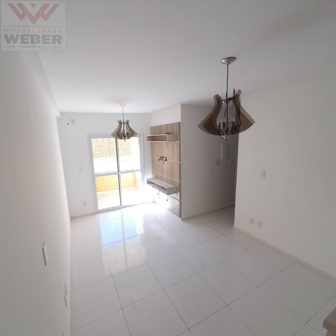 Apartamento à venda com 2 quartos, 68m² - Foto 2