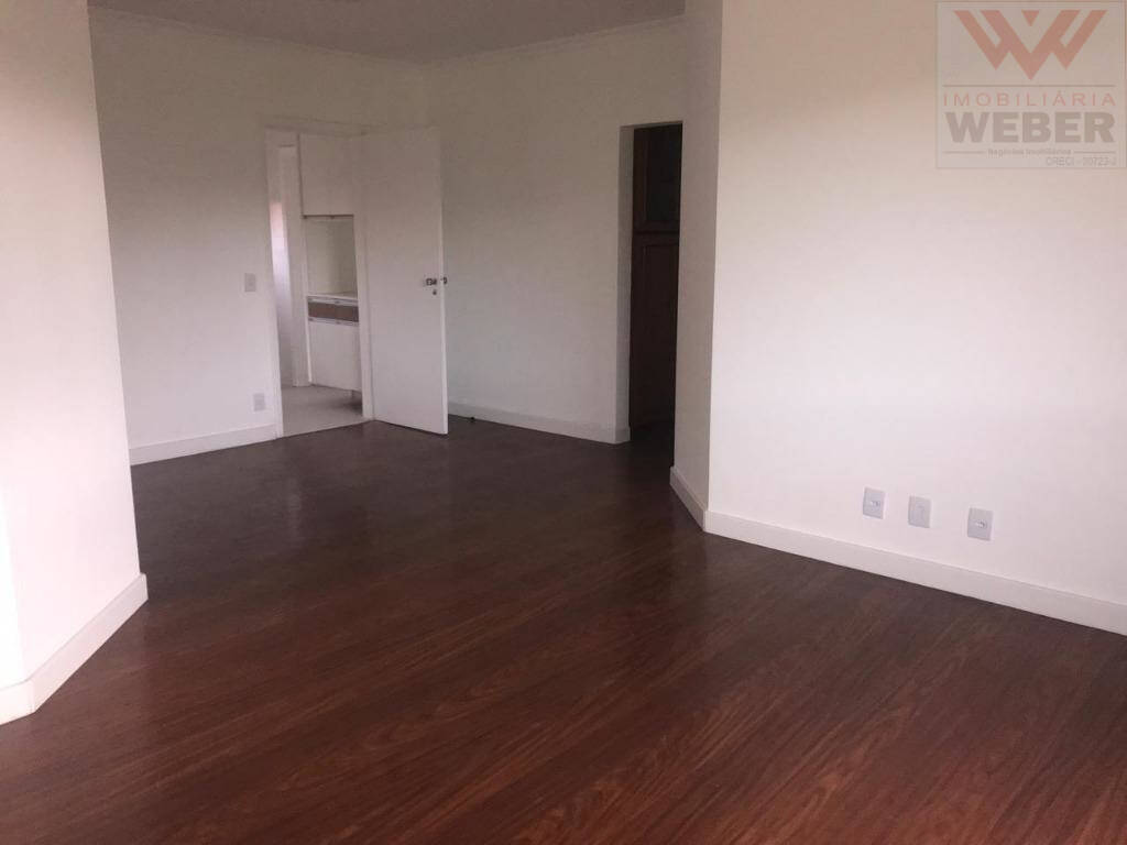 Apartamento à venda com 3 quartos, 105m² - Foto 3