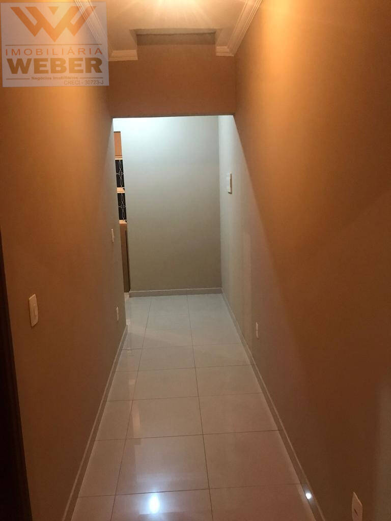 Casa à venda com 3 quartos, 280m² - Foto 11