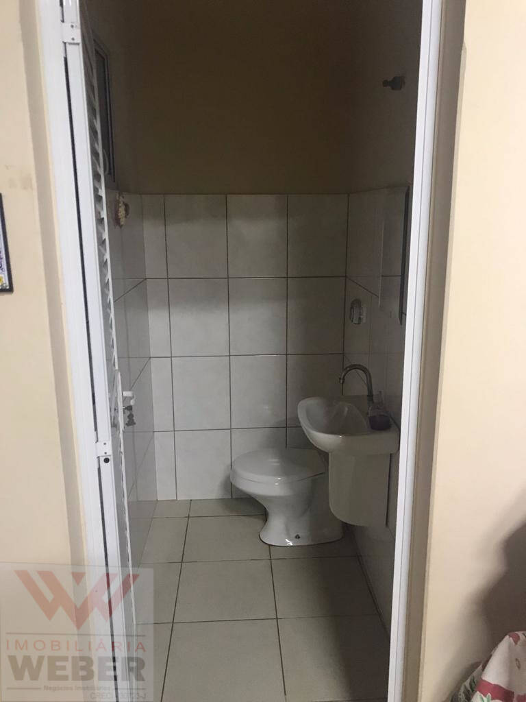 Casa à venda com 3 quartos, 280m² - Foto 18