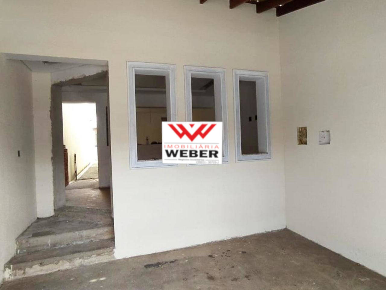 Casa à venda com 2 quartos, 120m² - Foto 1