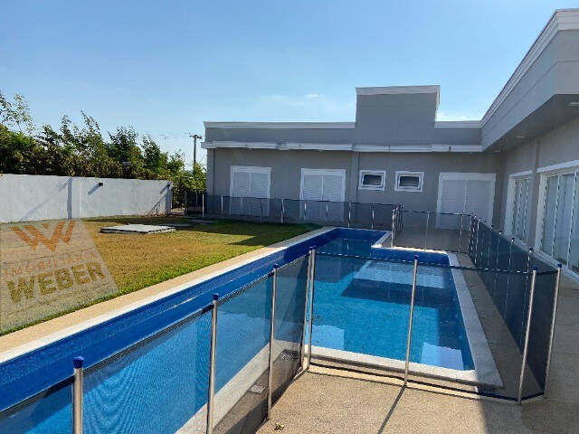 Casa de Condomínio à venda com 3 quartos, 400m² - Foto 2