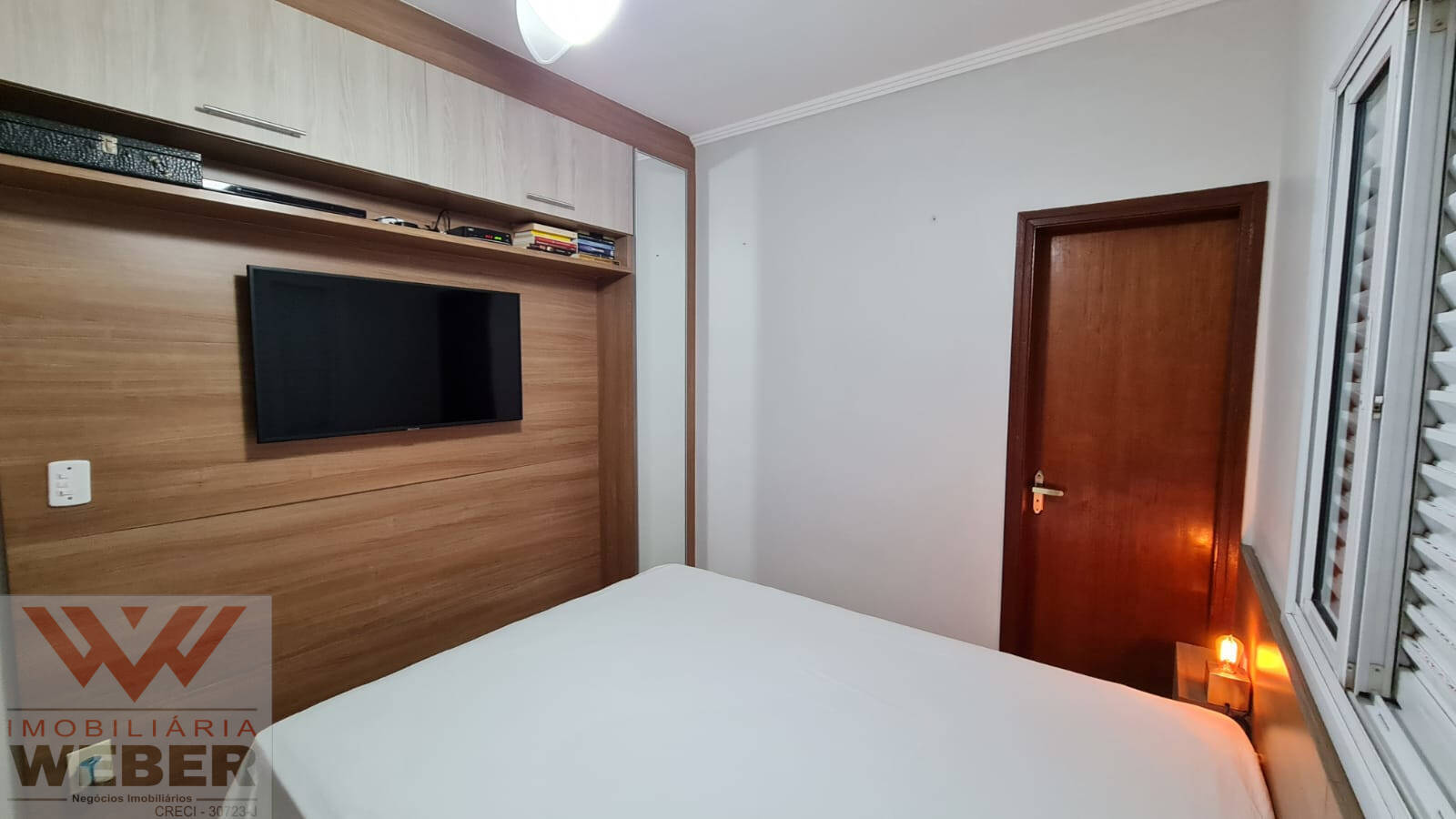 Apartamento à venda com 2 quartos, 64m² - Foto 7