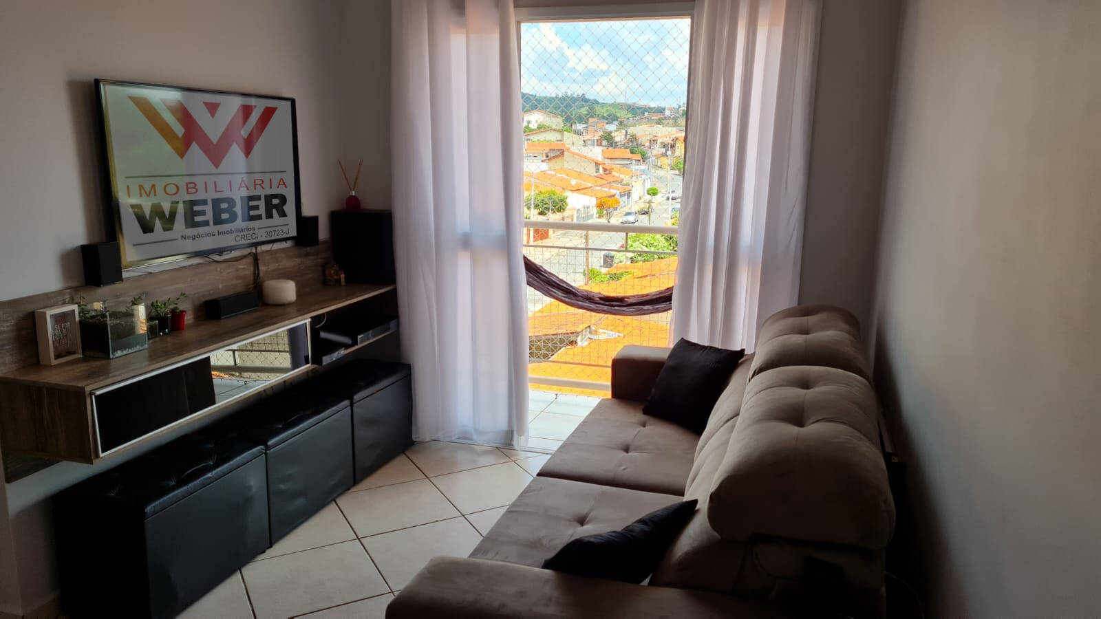 Apartamento à venda com 2 quartos, 64m² - Foto 1