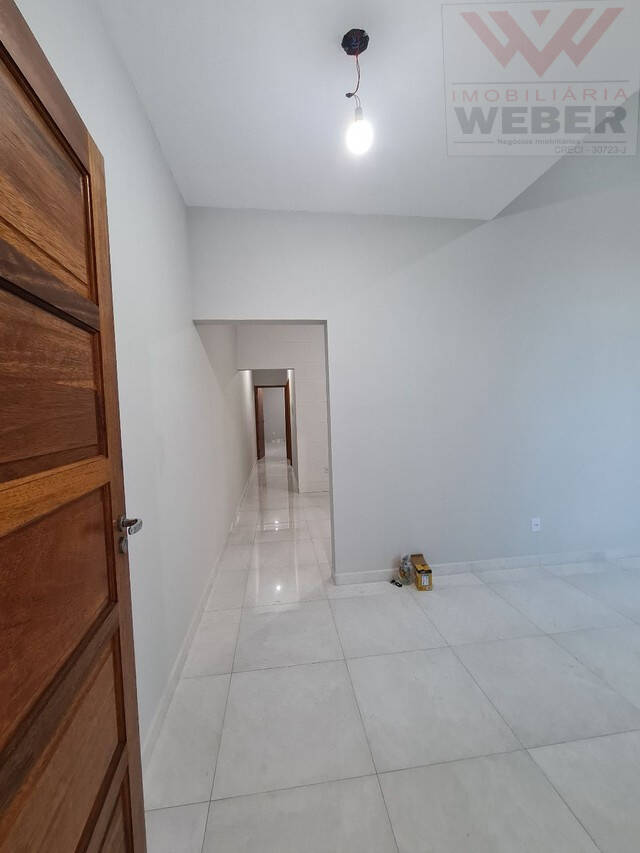 Casa à venda com 2 quartos, 85m² - Foto 4