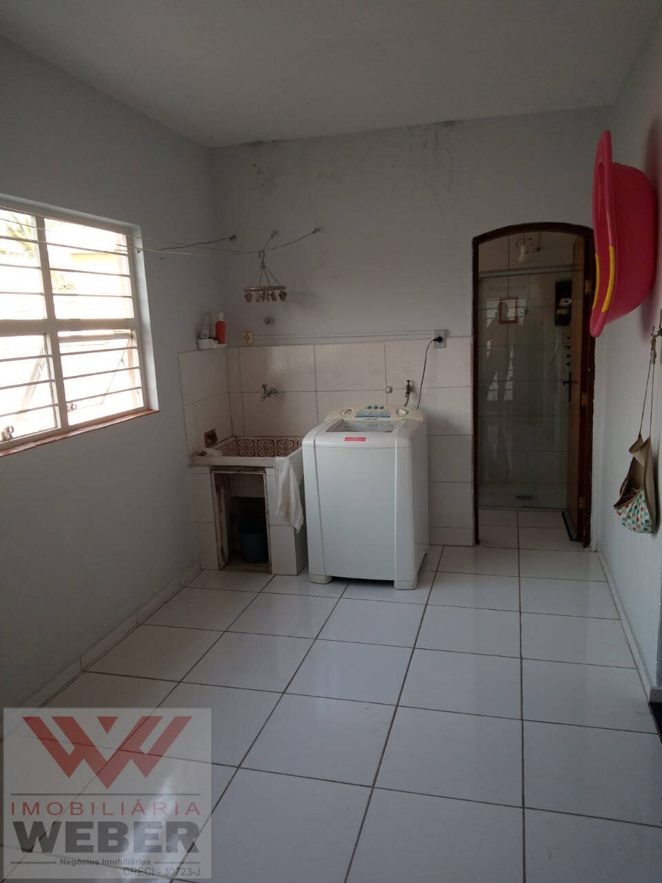 Casa à venda com 3 quartos, 179m² - Foto 9