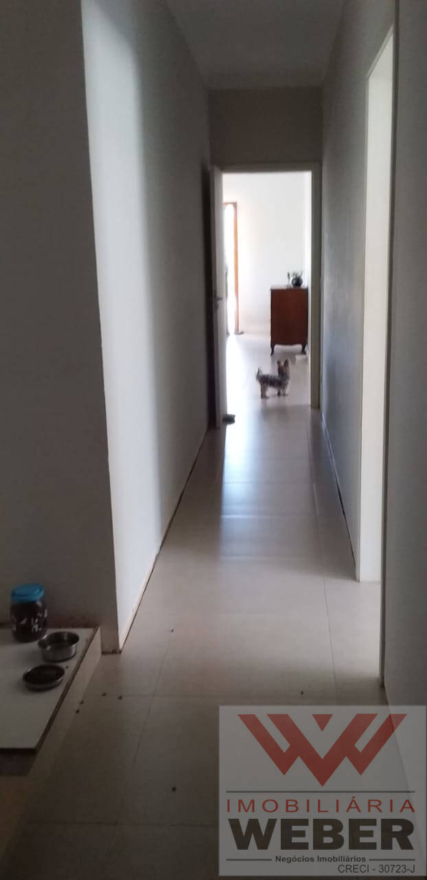 Casa à venda com 4 quartos, 250m² - Foto 10