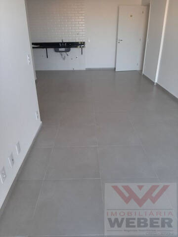 Apartamento à venda com 2 quartos, 72m² - Foto 3