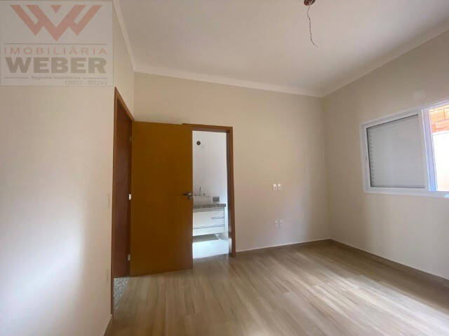 Casa à venda com 3 quartos, 180m² - Foto 6