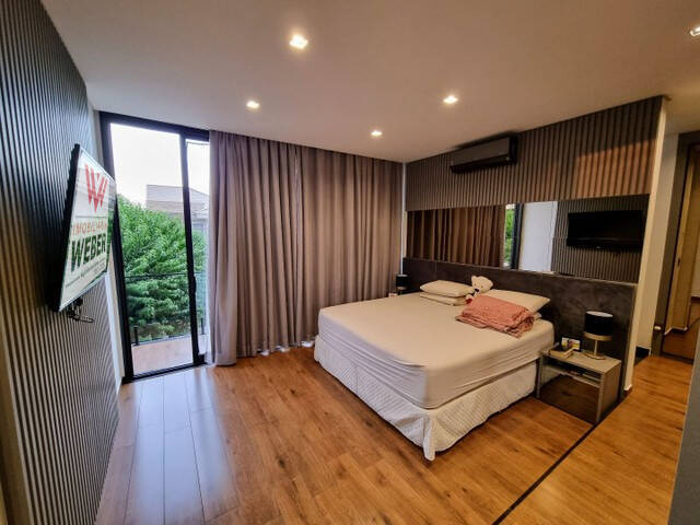 Casa à venda com 3 quartos, 275m² - Foto 8