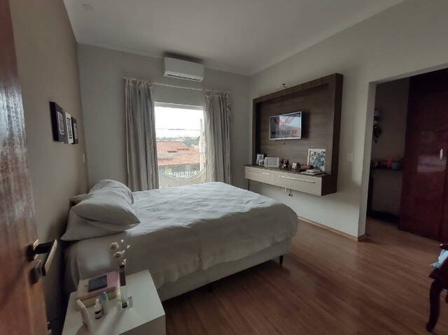 Casa à venda com 3 quartos, 196m² - Foto 8