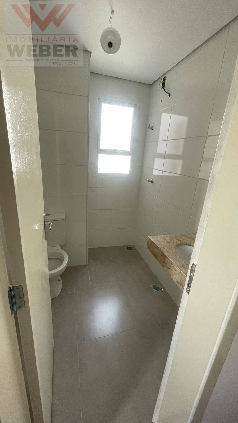 Apartamento à venda com 2 quartos, 60m² - Foto 2