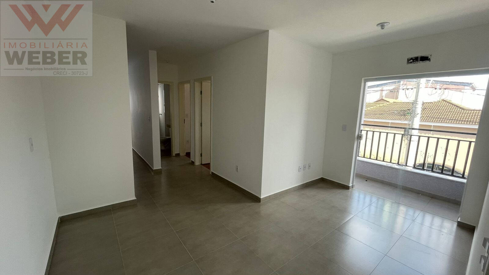 Apartamento à venda com 2 quartos, 60m² - Foto 1