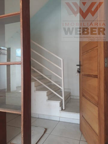 Sobrado à venda com 3 quartos, 110m² - Foto 1