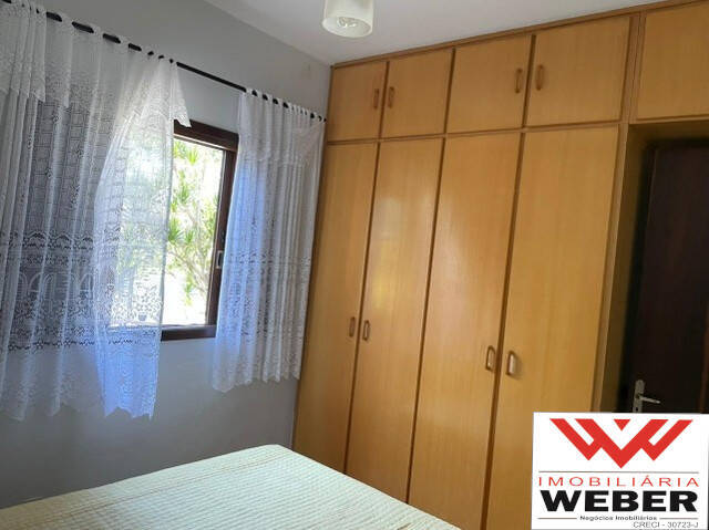 Casa à venda com 4 quartos, 270m² - Foto 4