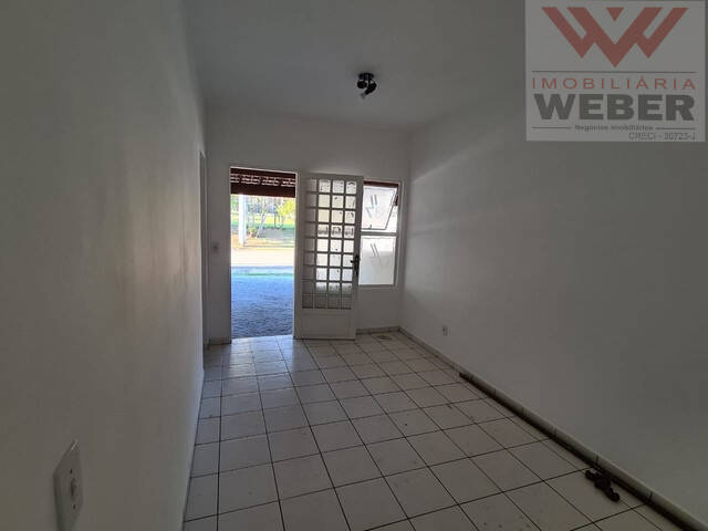 Casa à venda com 2 quartos, 140m² - Foto 4