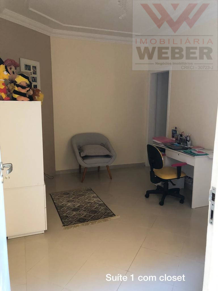 Casa à venda com 3 quartos, 300m² - Foto 20