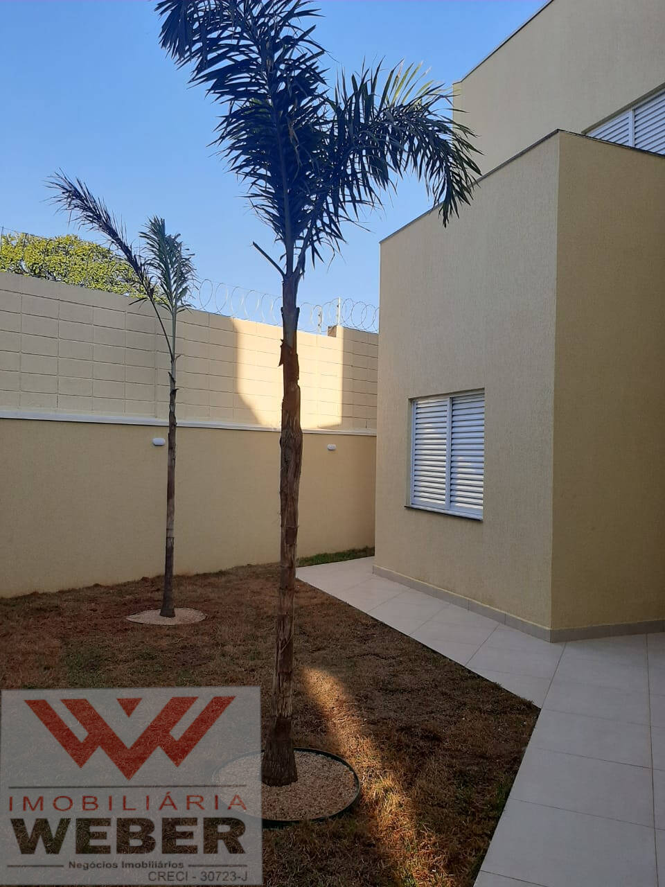 Casa de Condomínio à venda com 4 quartos, 232m² - Foto 4