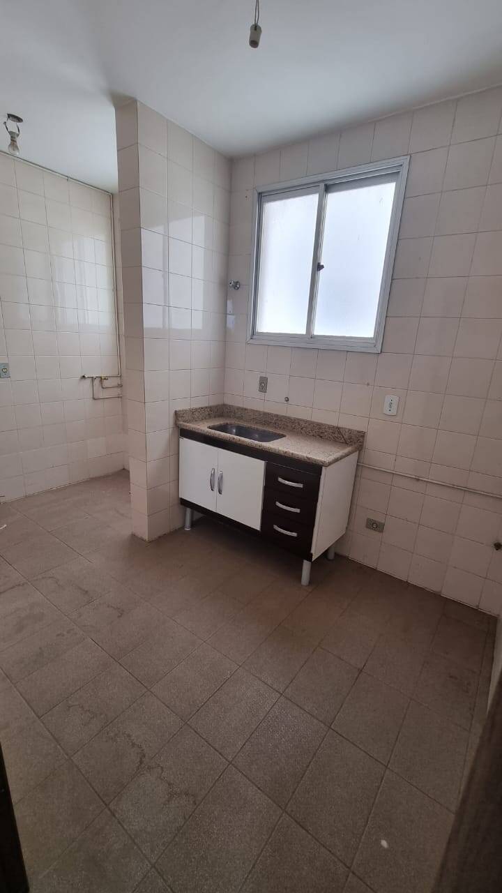 Apartamento à venda com 3 quartos, 70m² - Foto 7