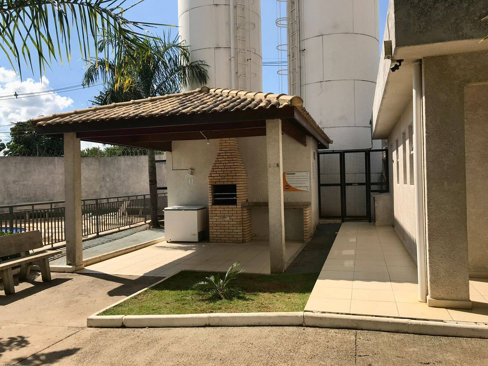 Apartamento à venda com 2 quartos, 48m² - Foto 1