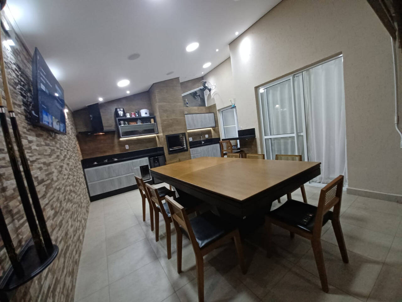 Casa à venda com 3 quartos, 140m² - Foto 1