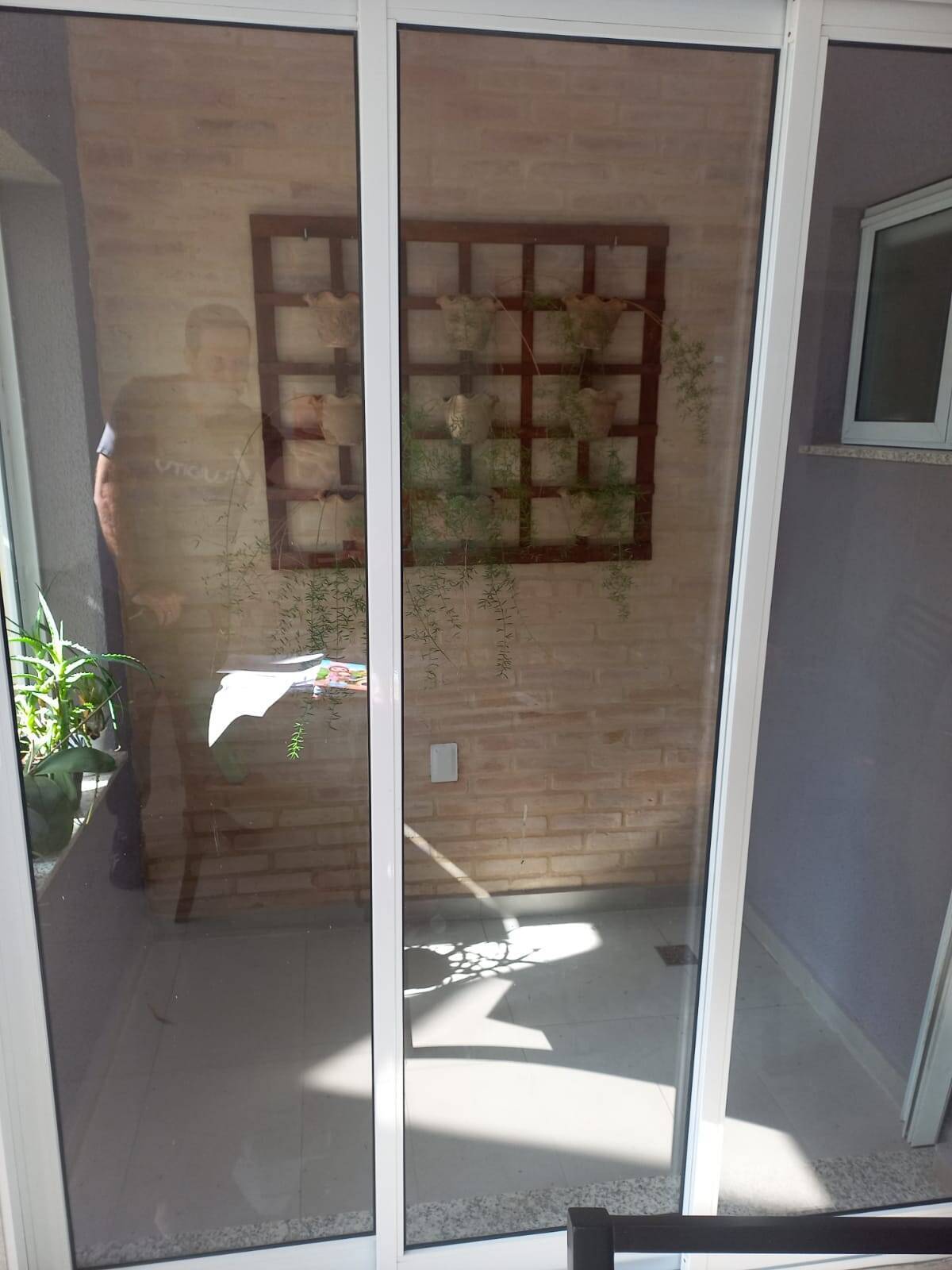 Casa de Condomínio à venda com 4 quartos, 250m² - Foto 4