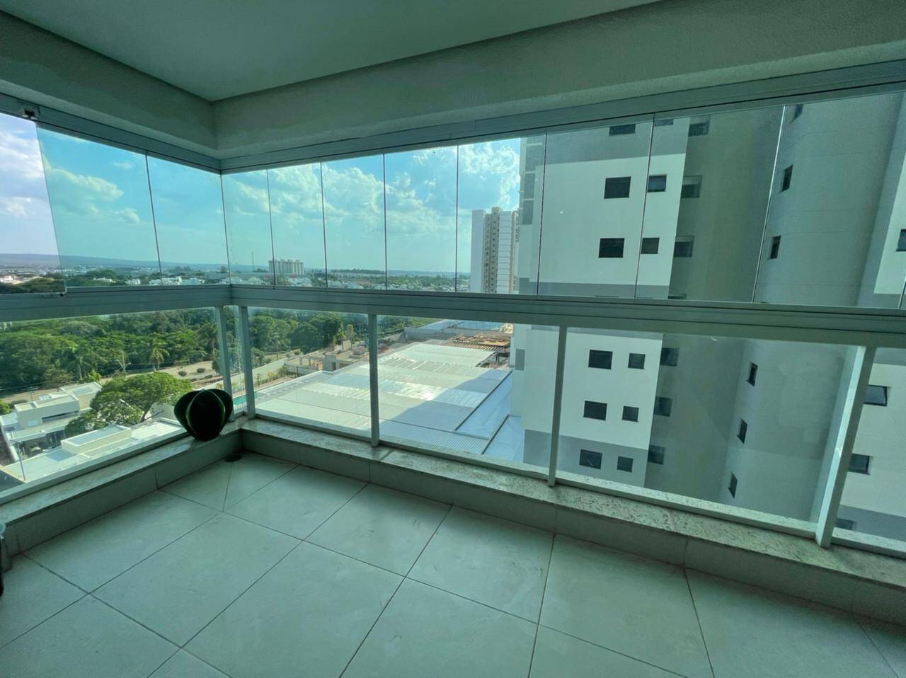 Apartamento para alugar com 1 quarto, 52m² - Foto 1