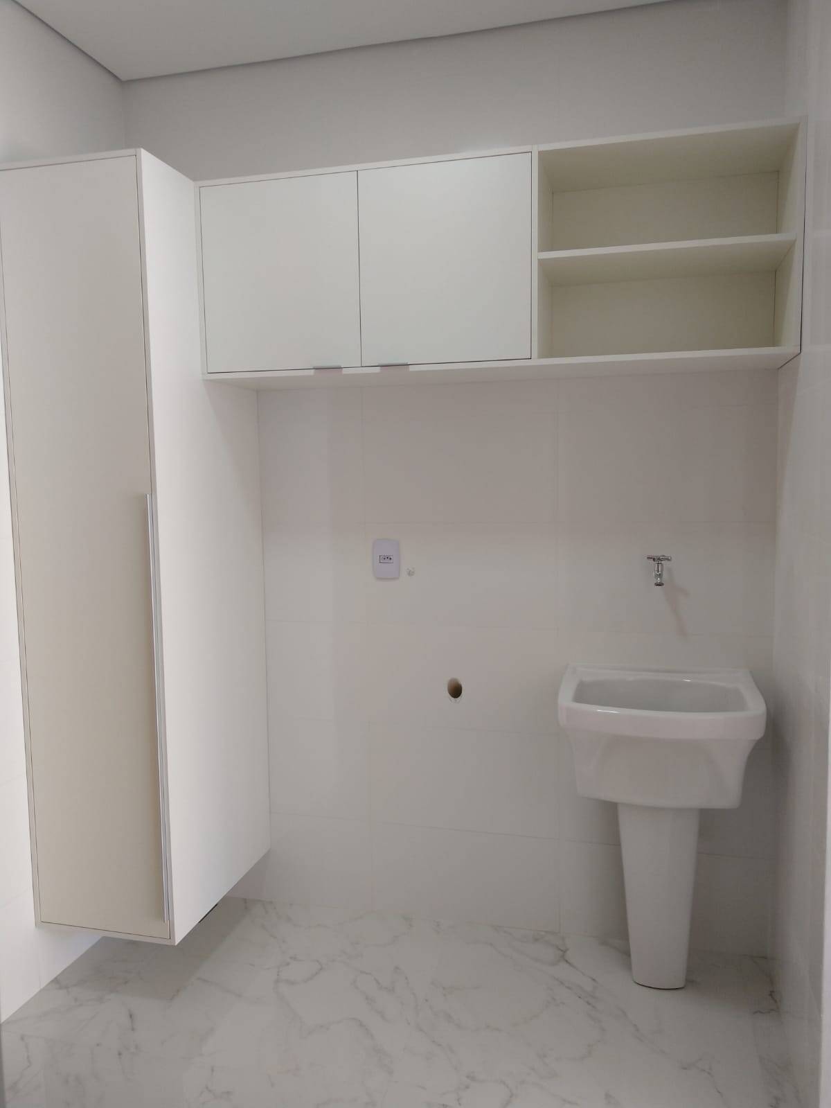 Casa à venda com 3 quartos, 201m² - Foto 3