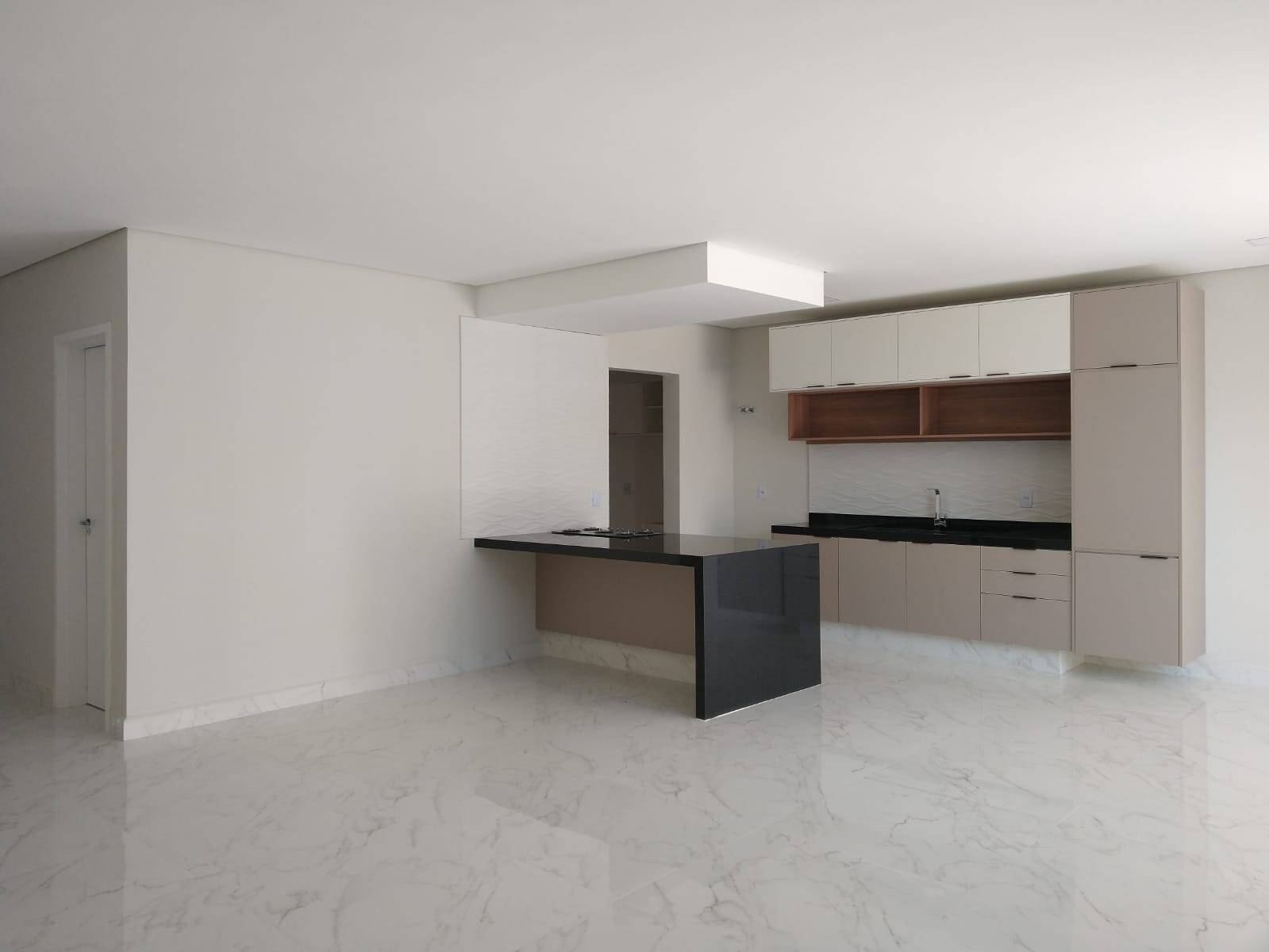 Casa à venda com 3 quartos, 201m² - Foto 9